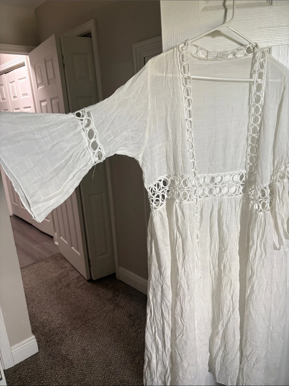 White Crochet-Trim Women's beach cardigan / cover up - Picture 2 of 3